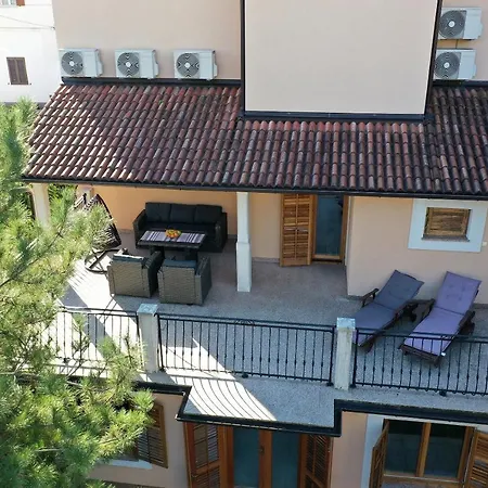 Nyaraló Holiday 